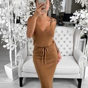 REPOSH EkAttire NEWPORT Dress — in Hazelnut/Camel